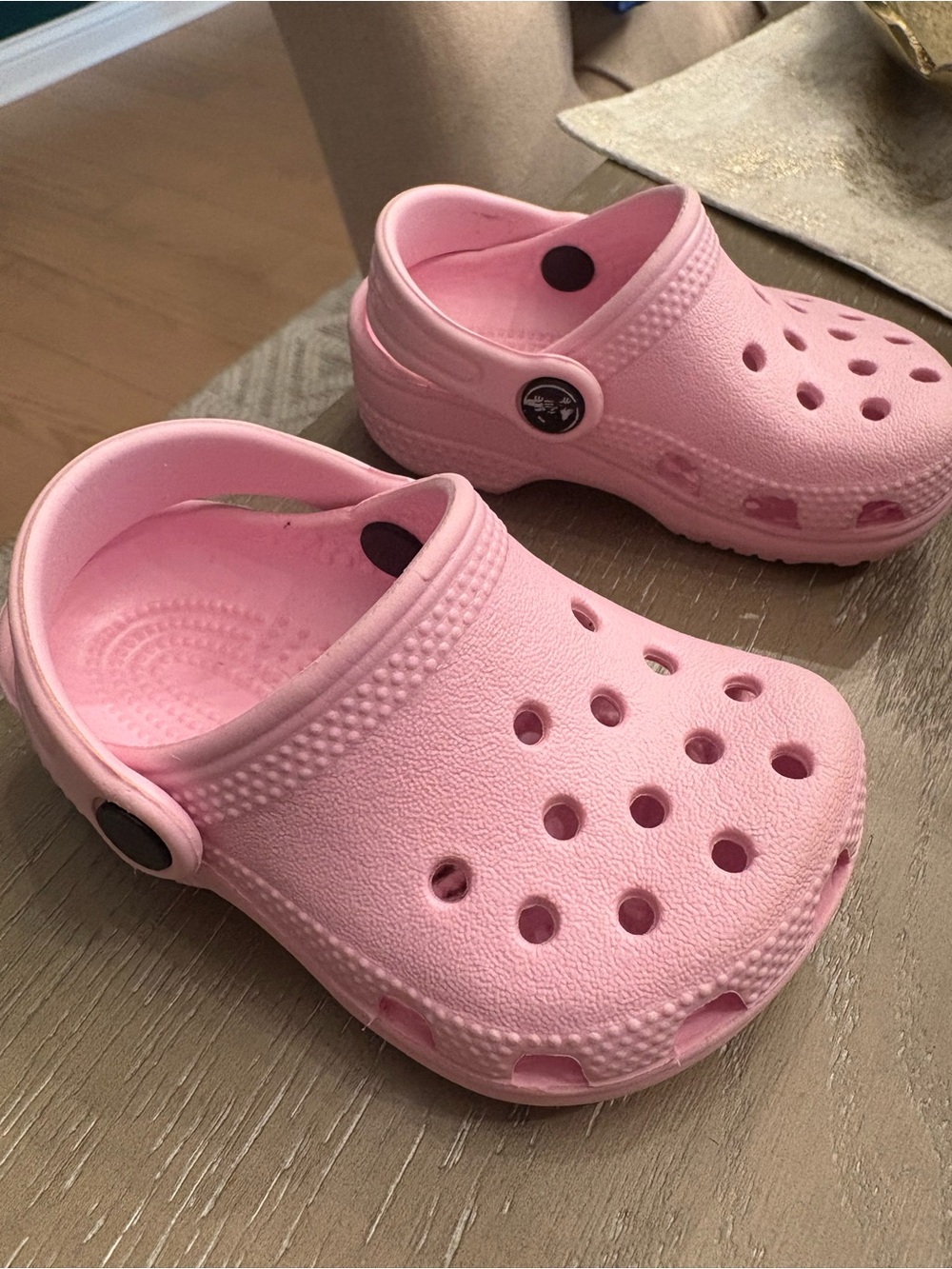 CROCS Kids Classic Clog in Light Pink
